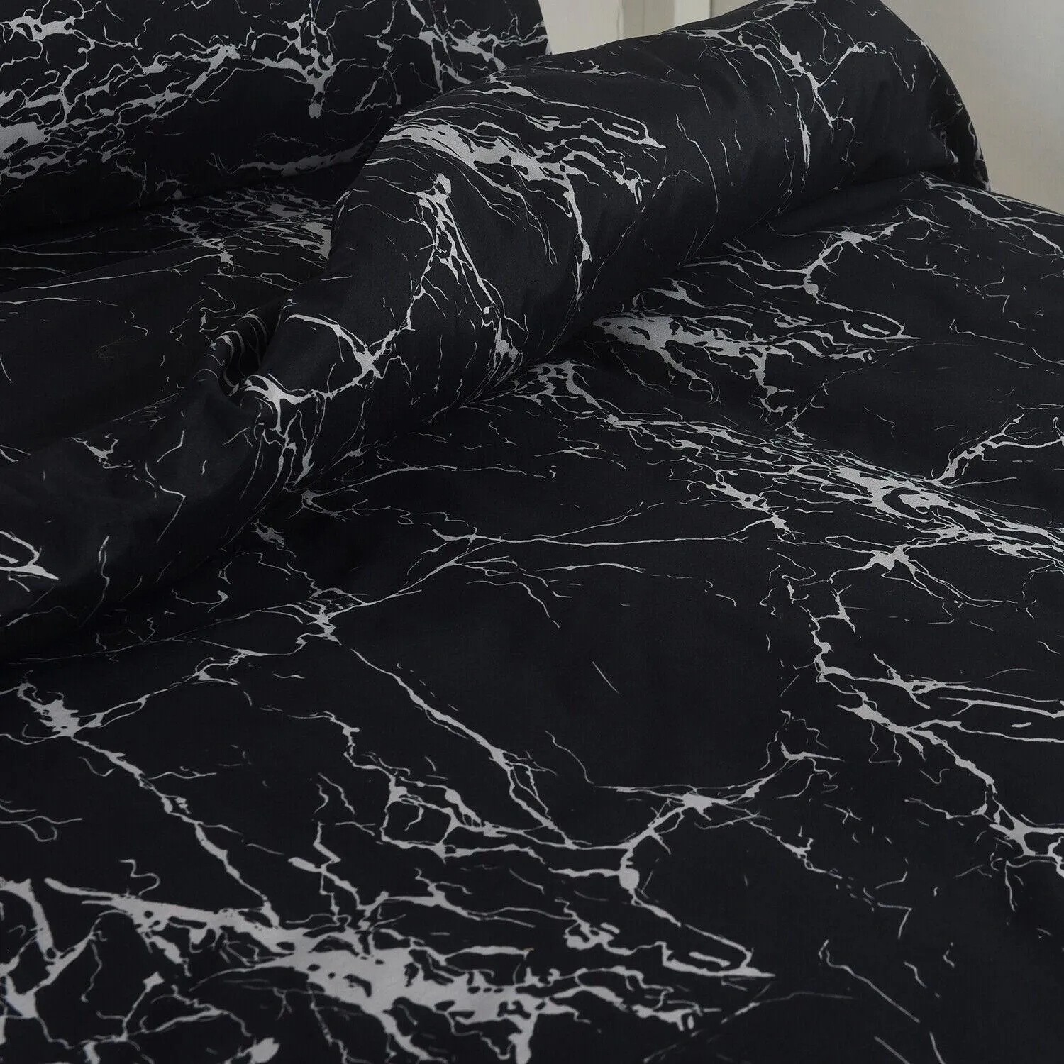 4 Piece Bedding Set  - Obsidian Marble Luxe Duvet Set