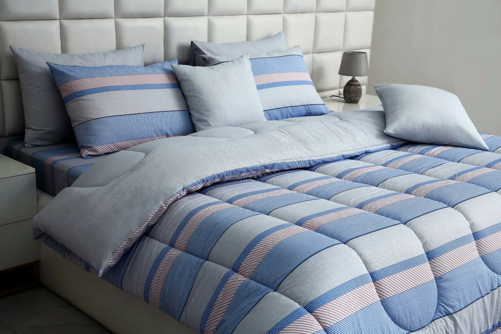 8 PCs Winter Comforter Set-Marshmallow