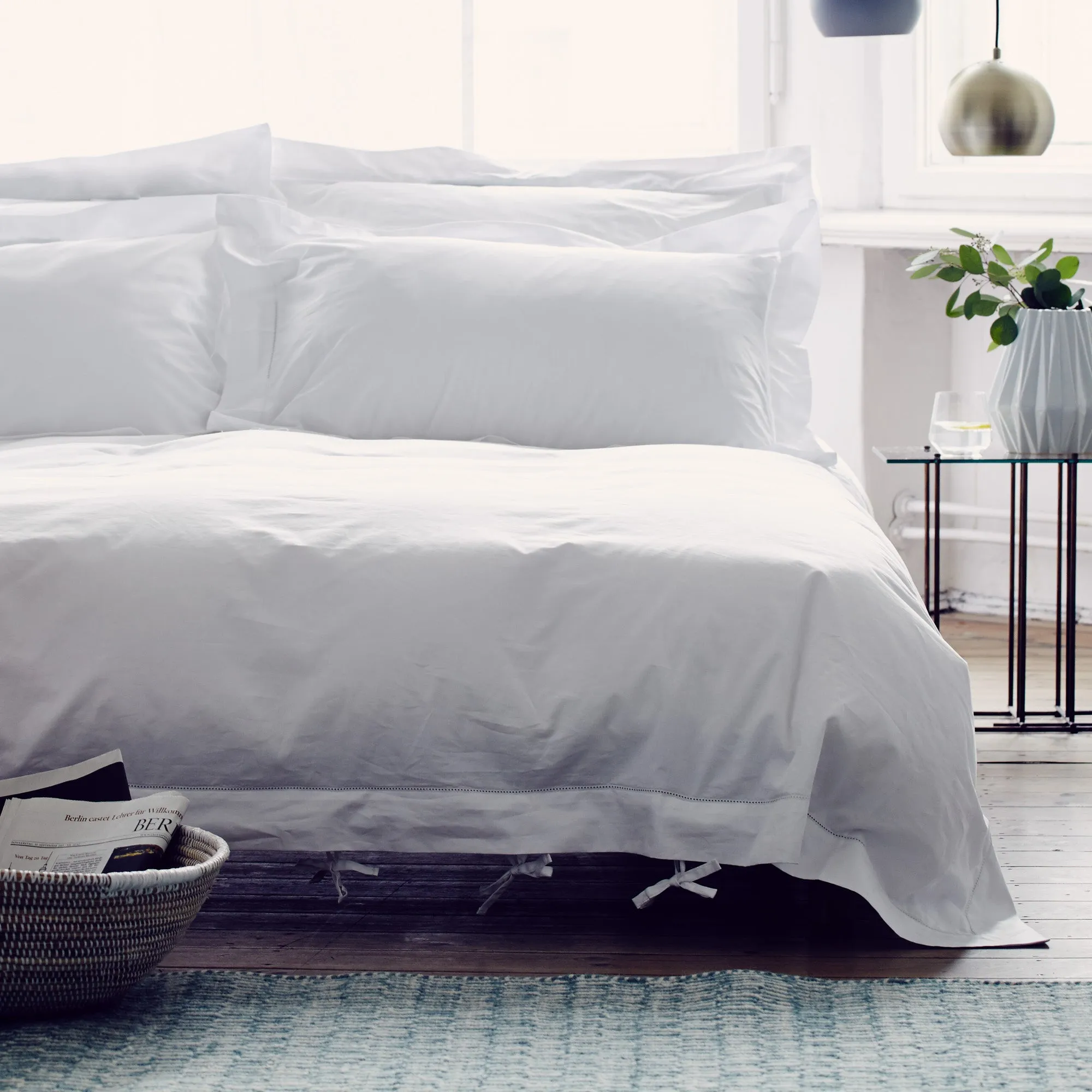 Arles Bedding [White]