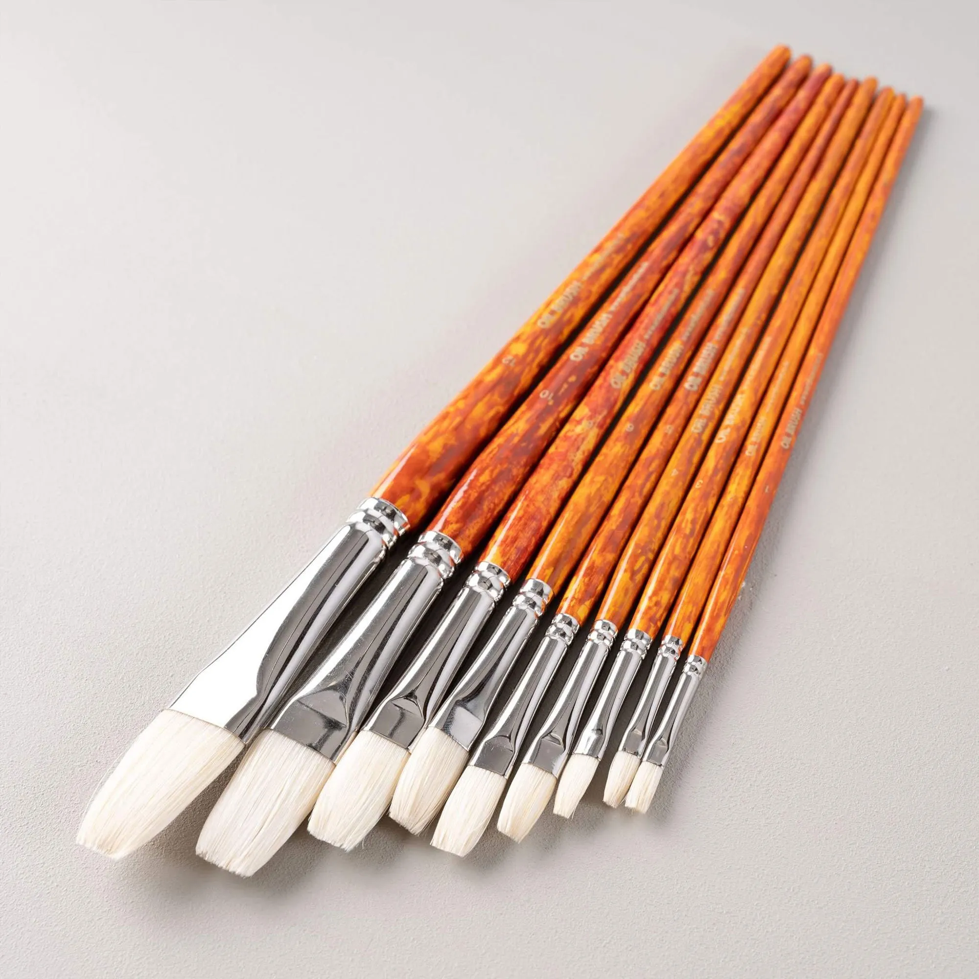 ARTdiscount Bristle Brushes - Long Flat