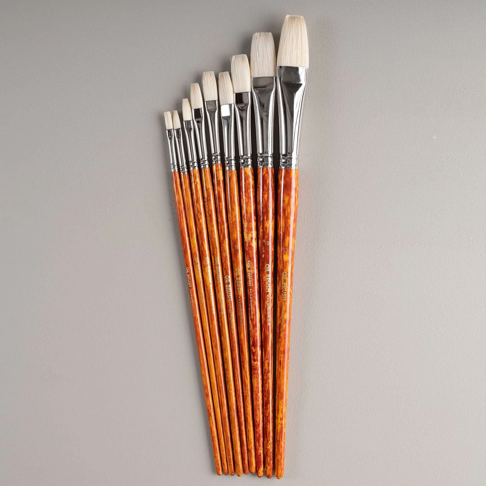 ARTdiscount Bristle Brushes - Long Flat