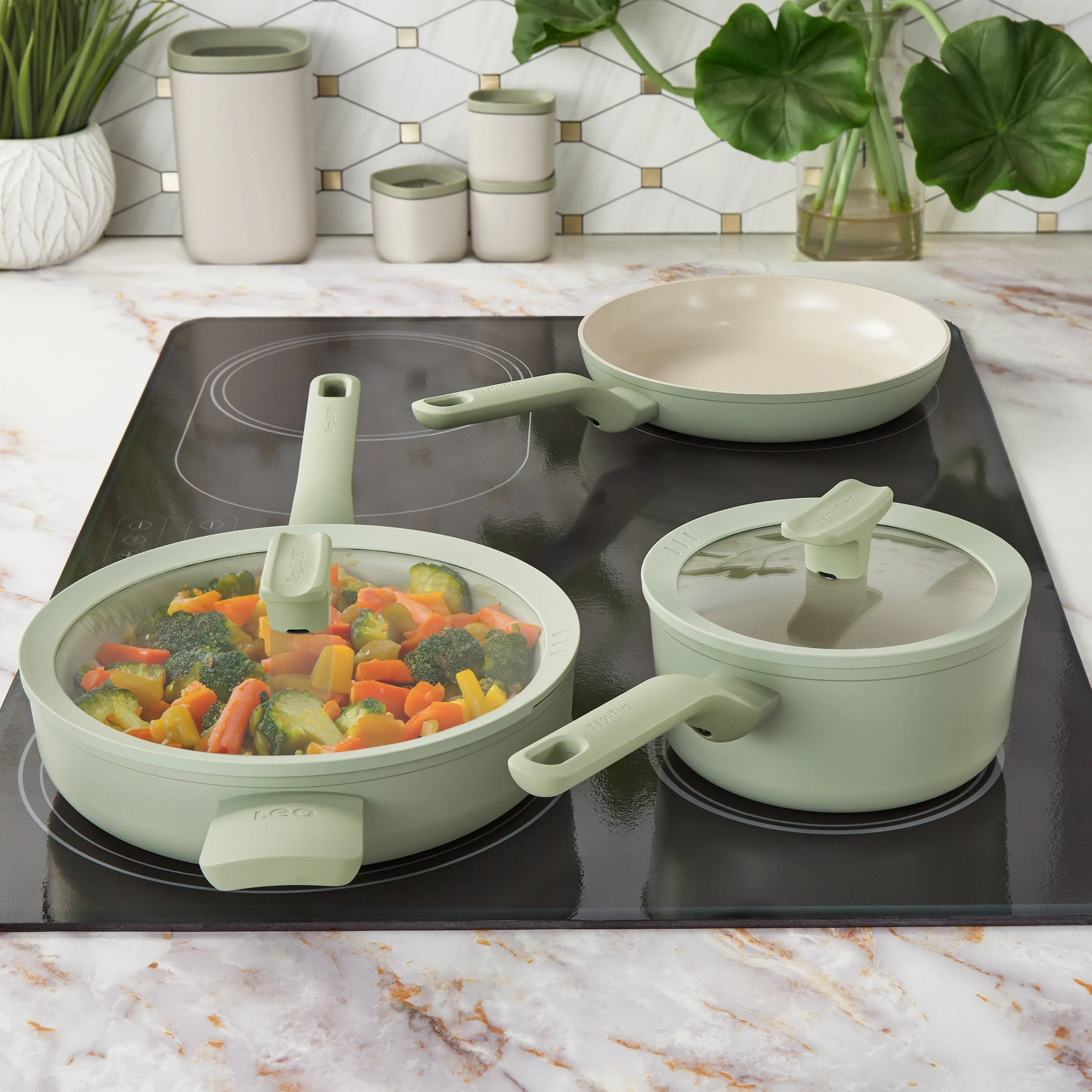 BergHOFF Leo Balance 5pc Nonstick Aluminum Cookware Set, Glass Lids, Sage