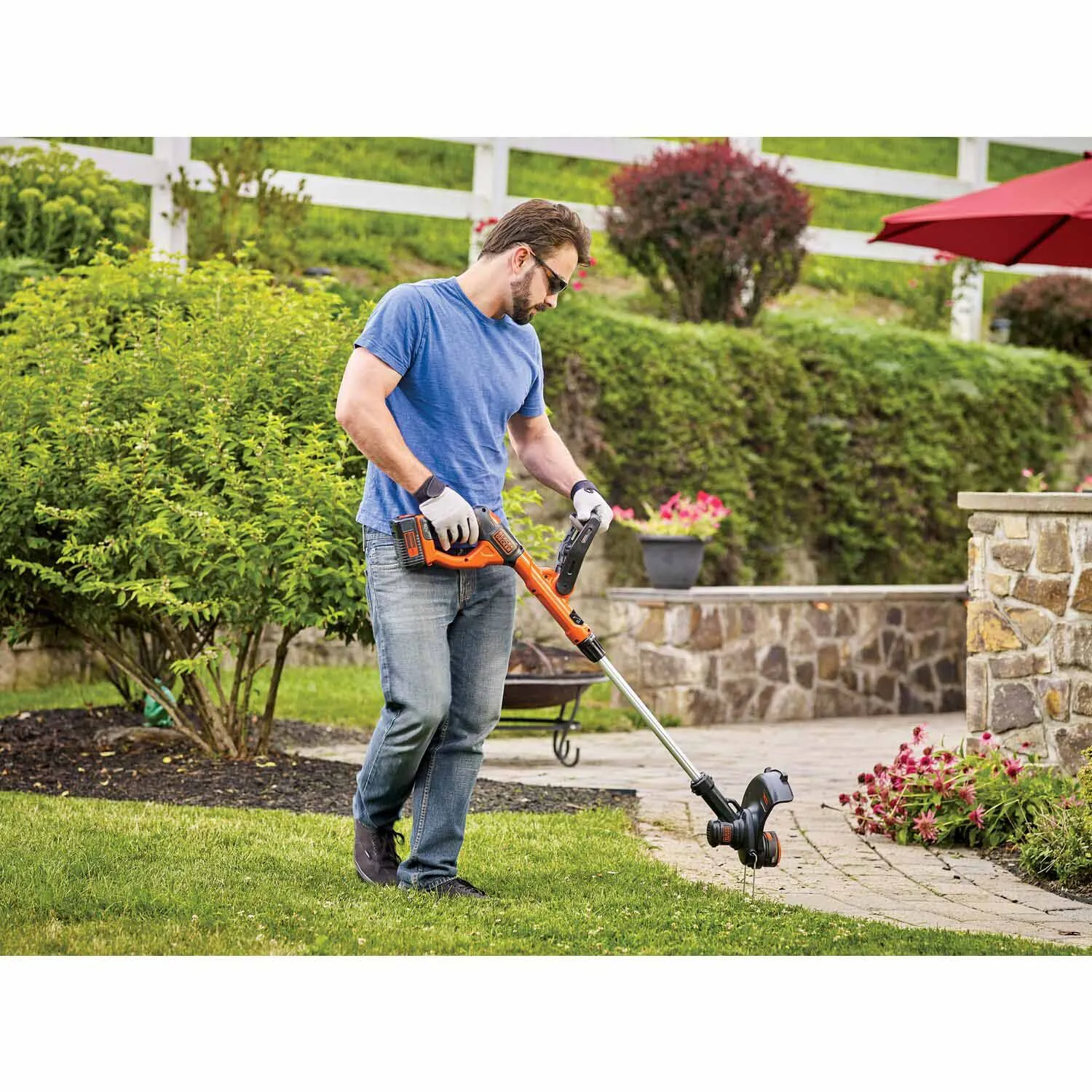 Black & Decker LST140C 40 V MAX Lithium String Trimmer