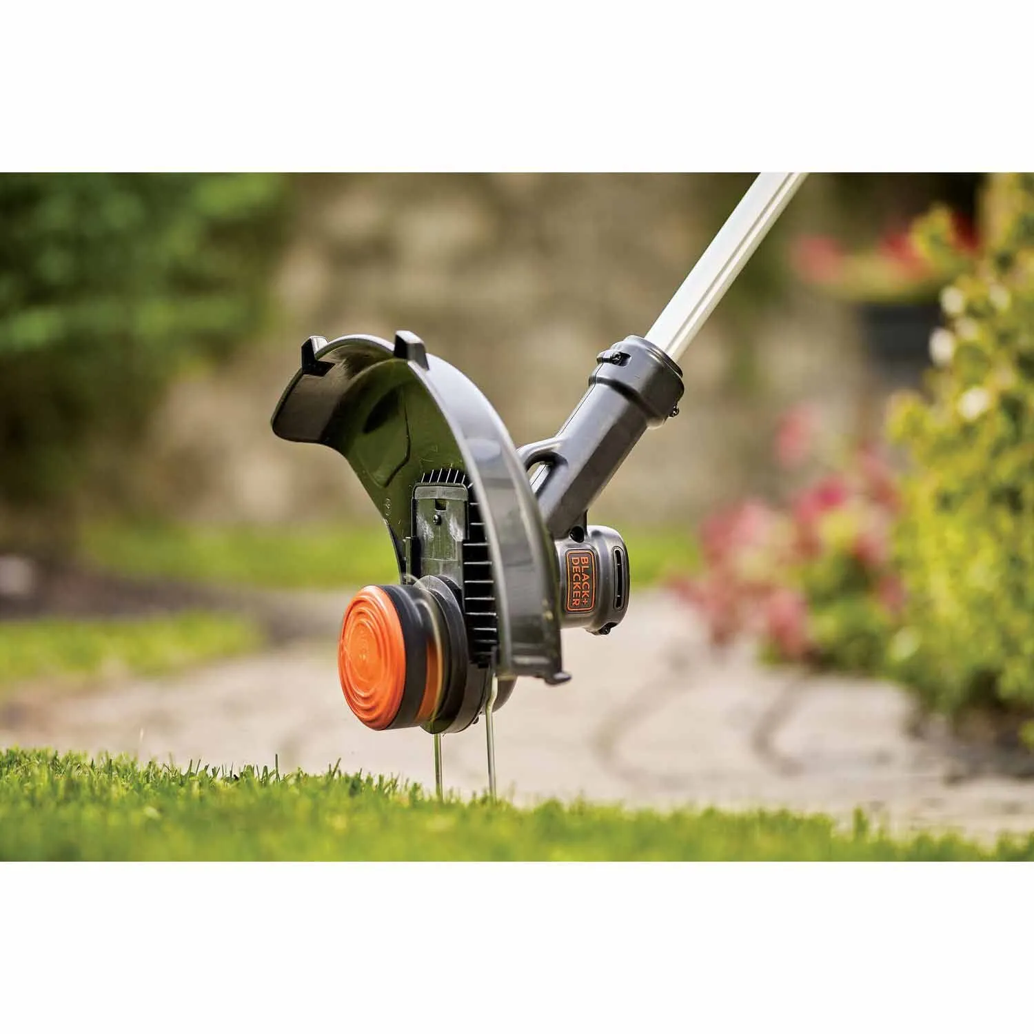 Black & Decker LST140C 40 V MAX Lithium String Trimmer