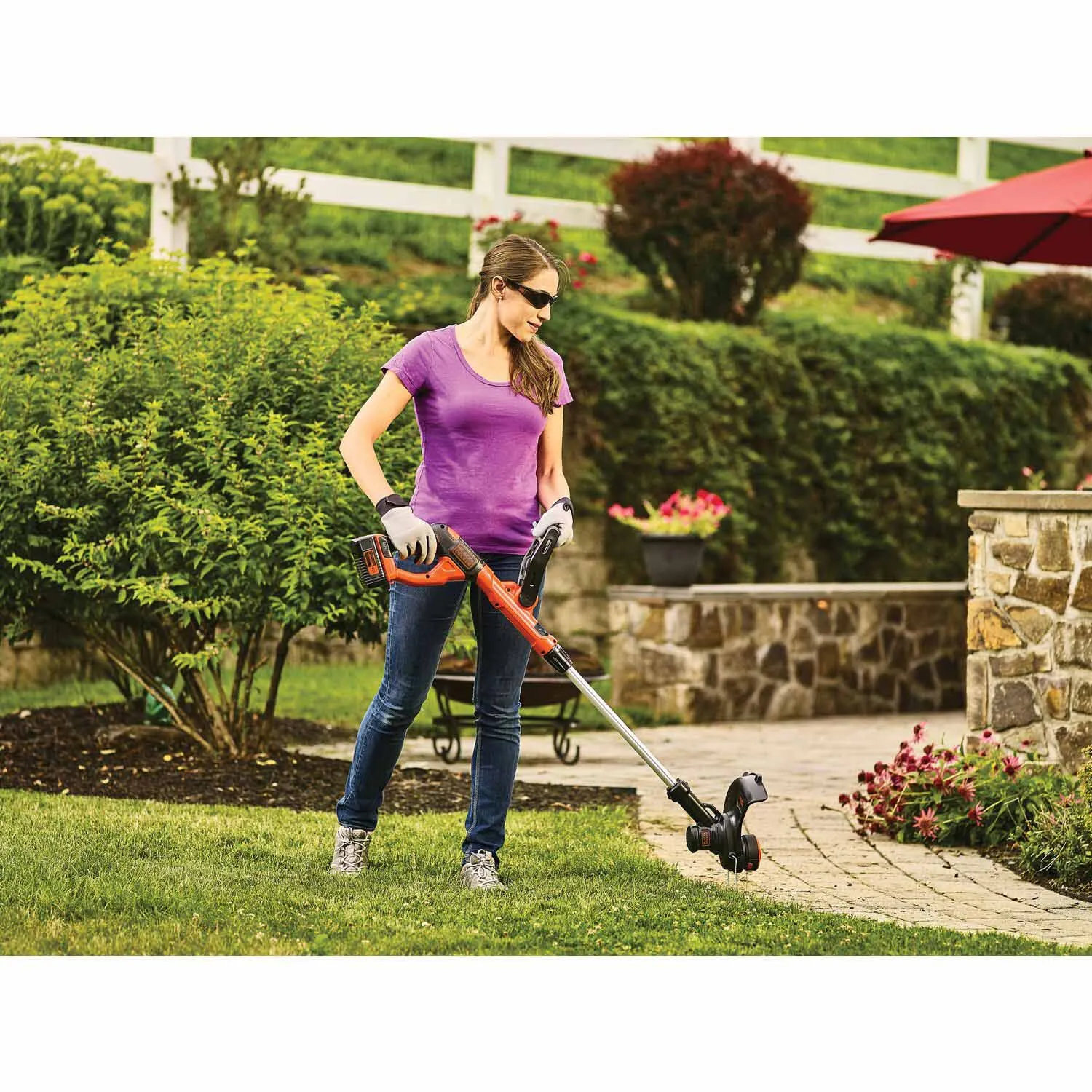 Black & Decker LST140C 40 V MAX Lithium String Trimmer