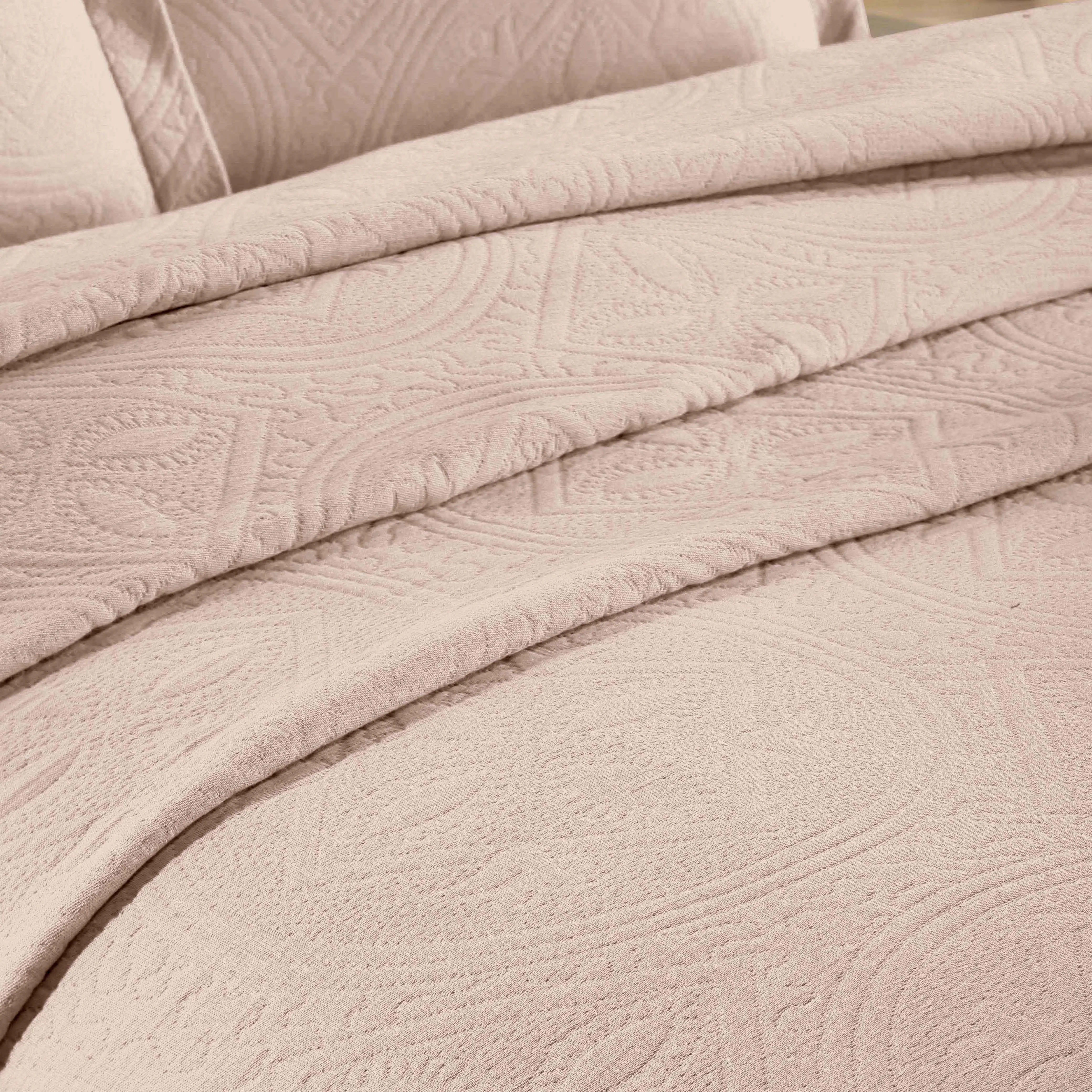 Celtic Circle Cotton Jacquard Matelasse Bedspread Set