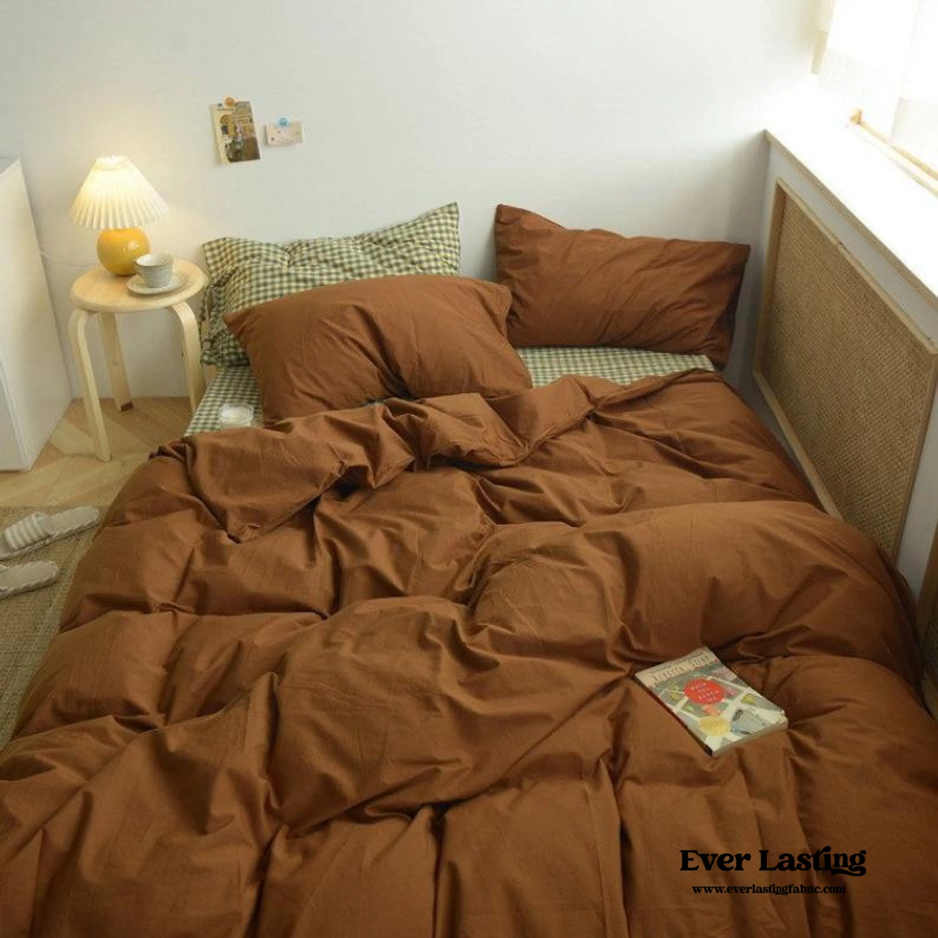 Checkered Bedding Set / Caramel Brown