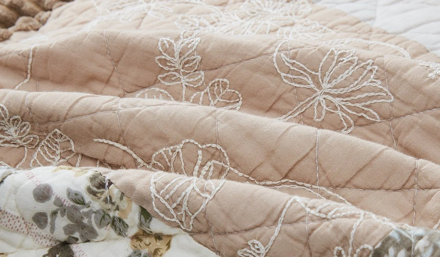 DaDa Bedding Dusty Rose Taupe Beige Brown Floral Cottage Patchwork Quilted Bedspread Set (JHW-866)