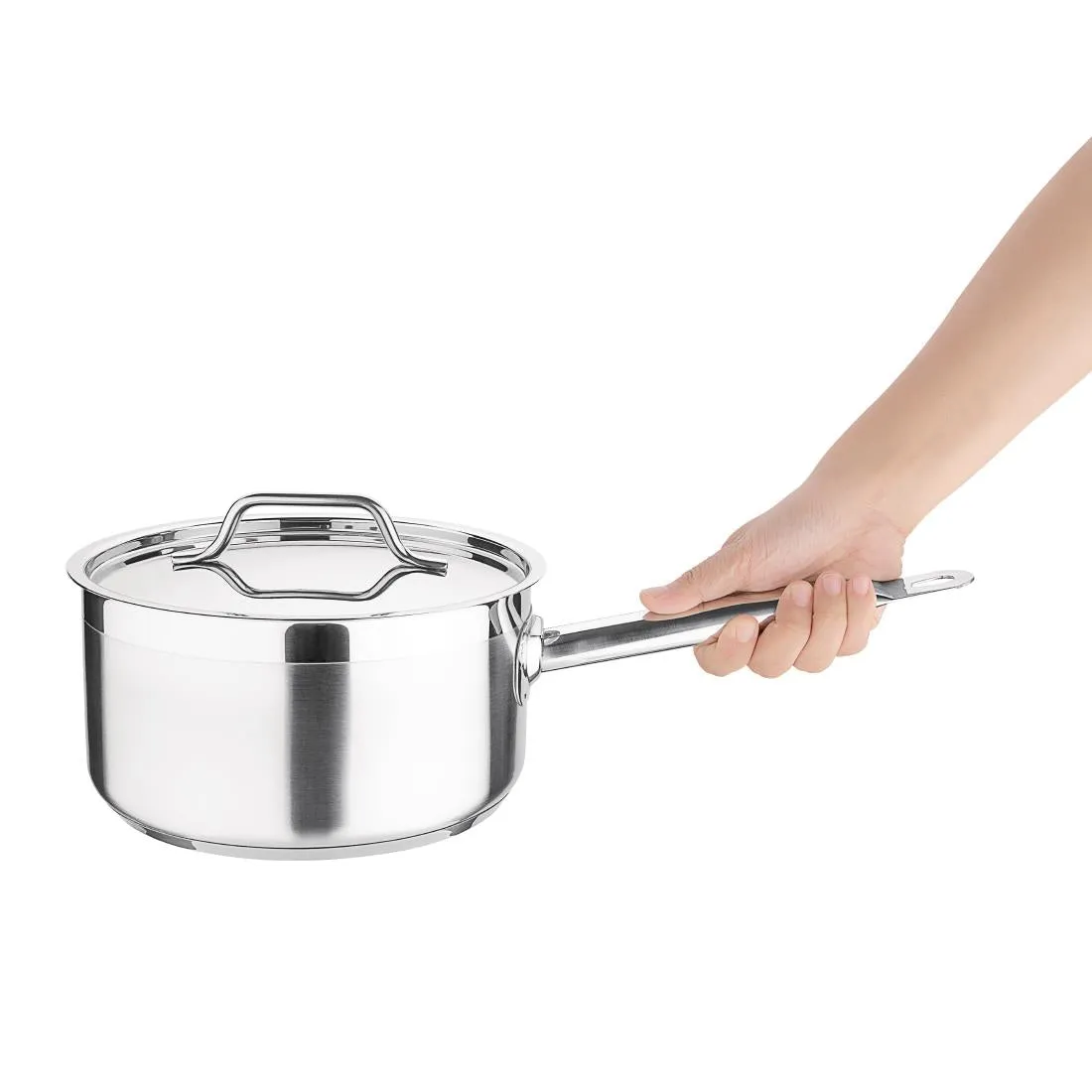 DF671 Nisbets Essentials Stainless Steel Saucepan 3000ml