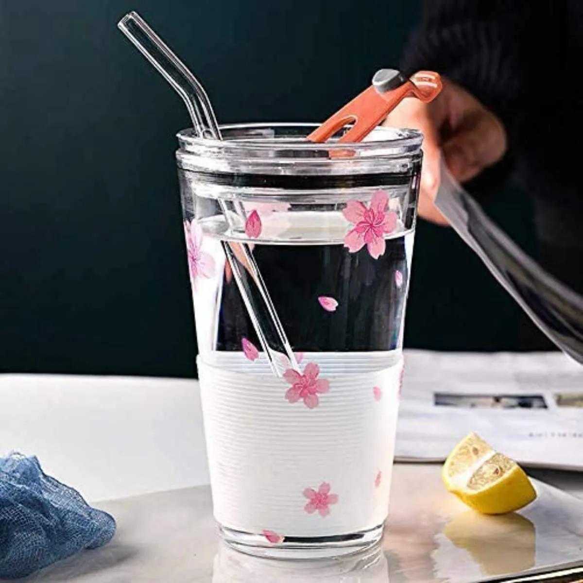 ELEGANT COLD COFFEE TUMBLER WITH LID AND STRAW 370ML