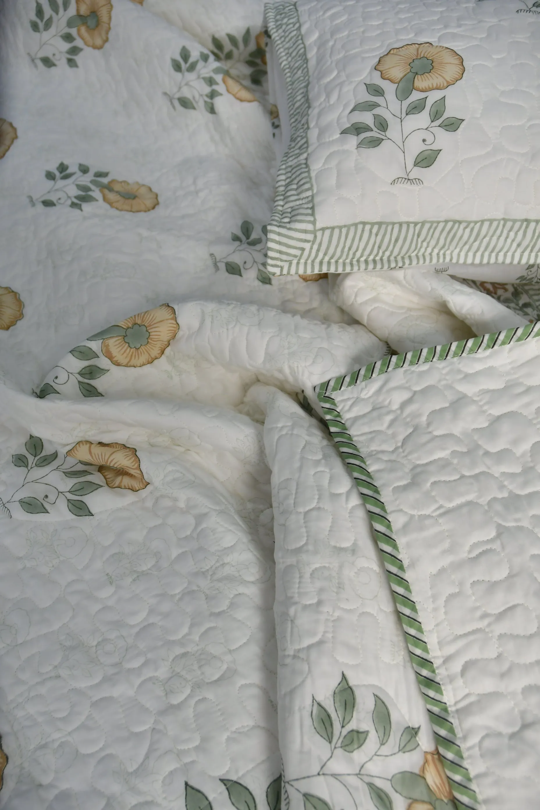 Flower of Hope Bedding set