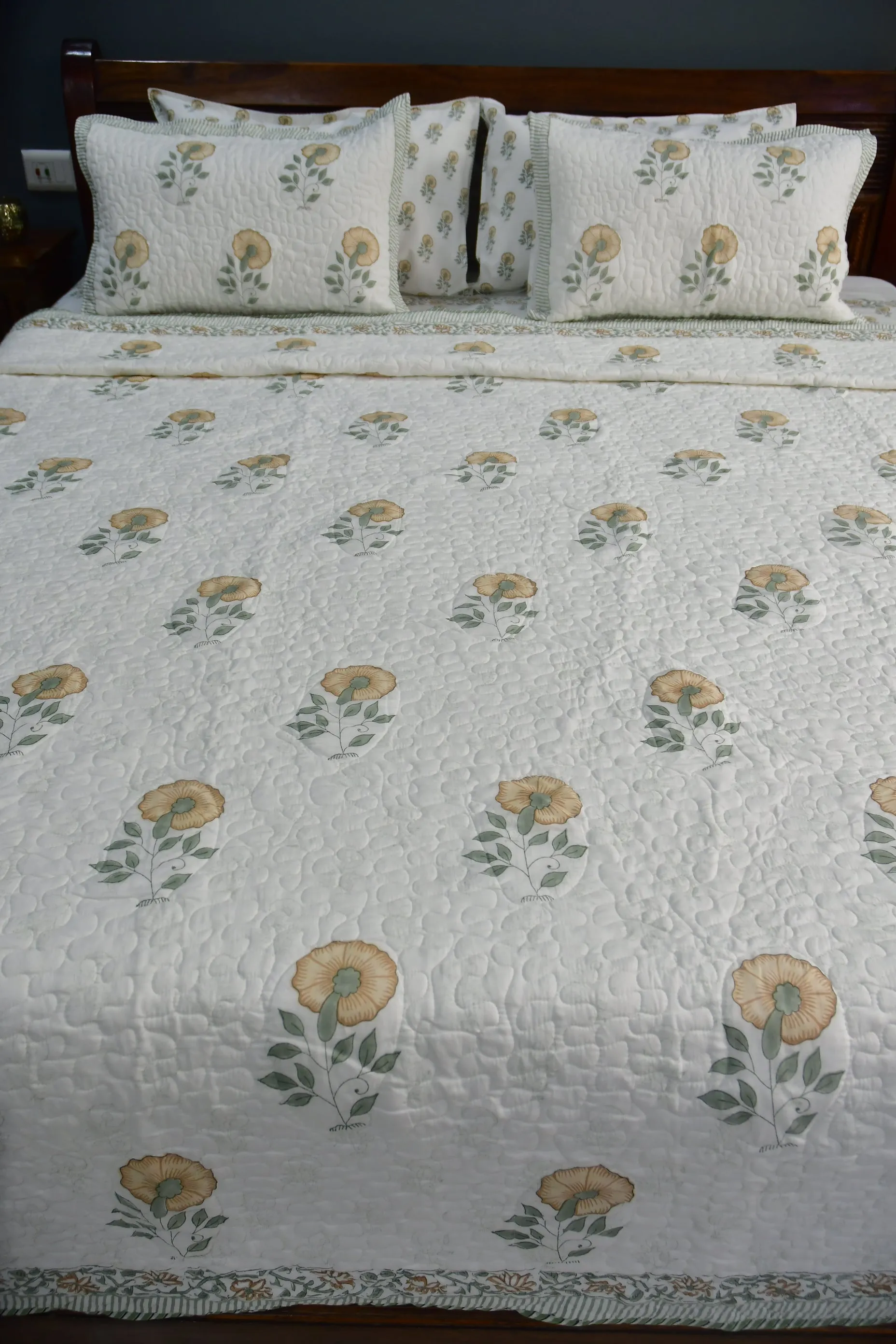 Flower of Hope Bedding set