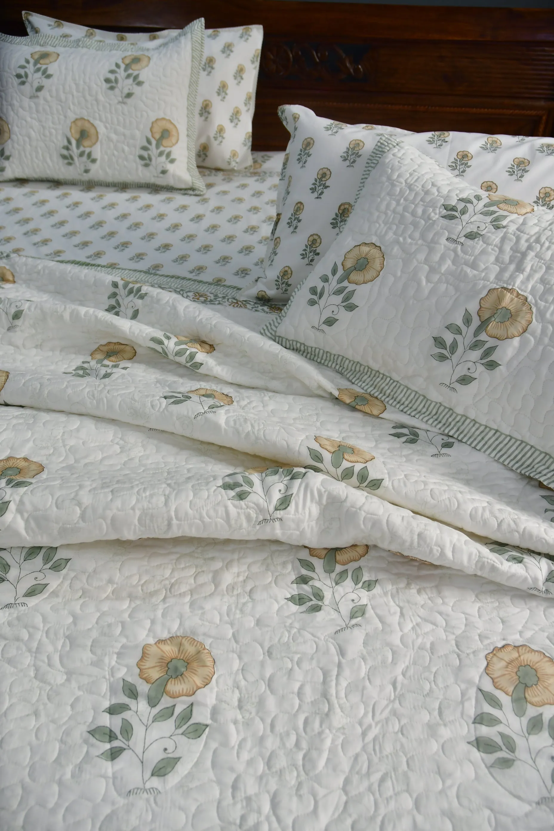 Flower of Hope Bedding set