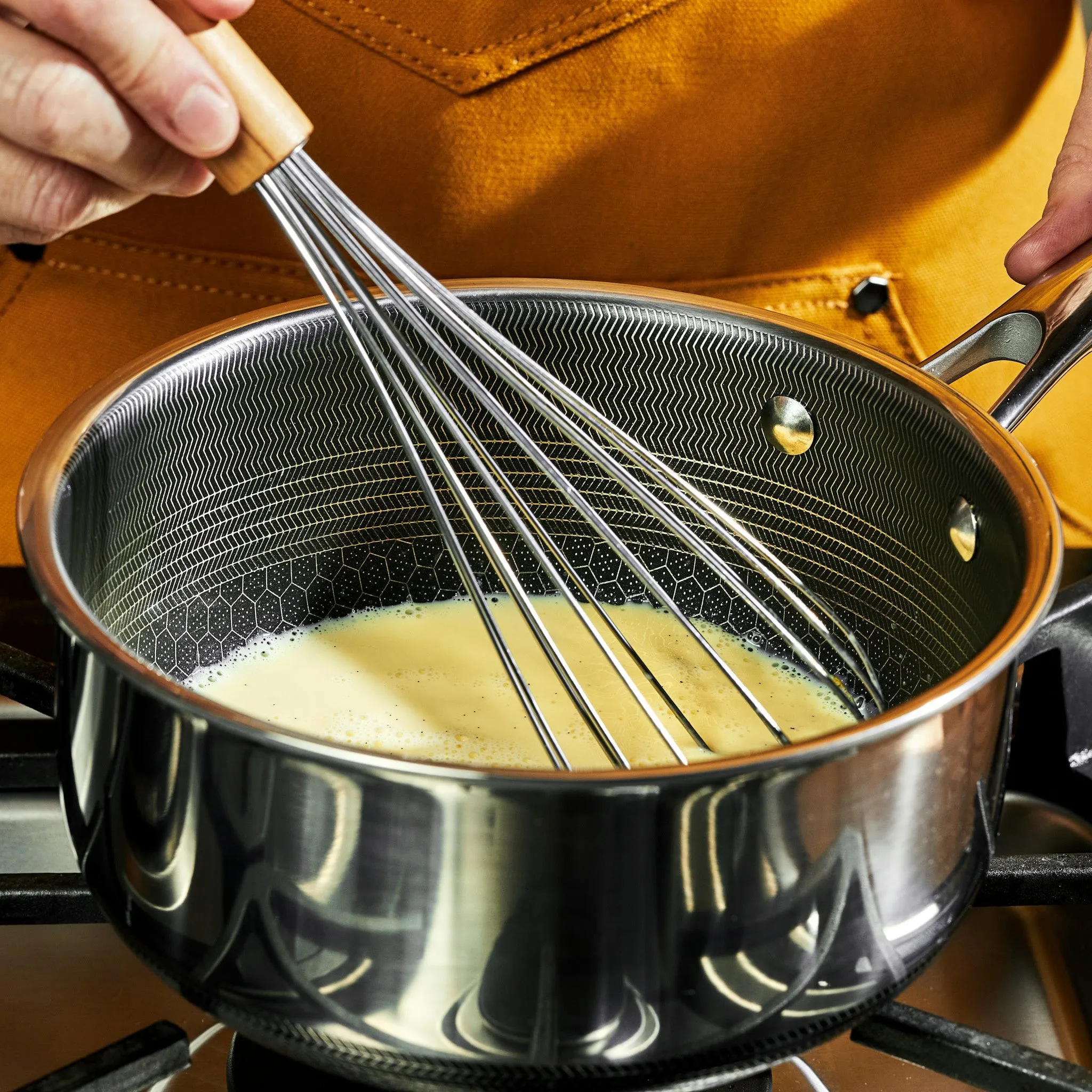 Hybrid Saucepan With Lid (2-Quart)