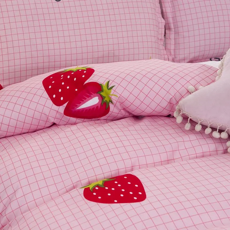 Kawaii Sweet Strawberry Bedding Set