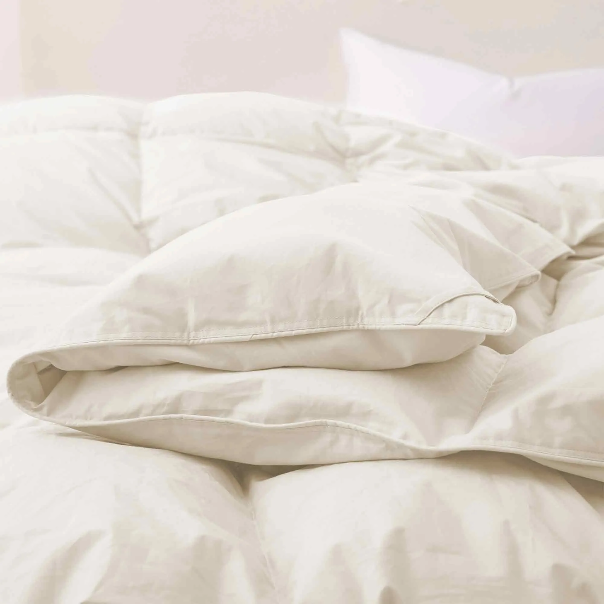 Lightweight Organic Cotton Feather Down Comforter