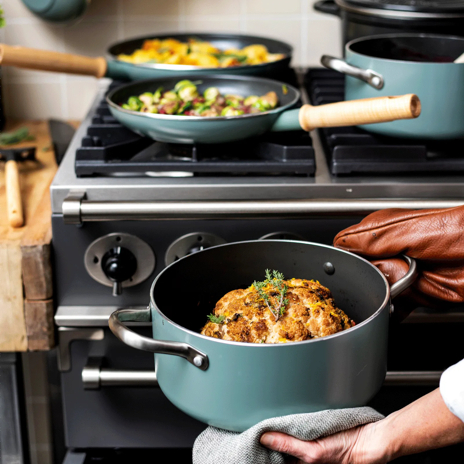 Mayflower Saucepan with 2 Spouts