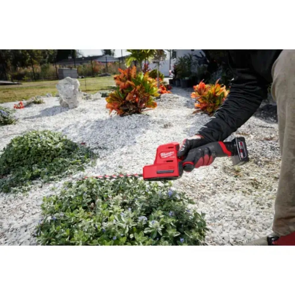 Milwaukee 2533-20 M12 FUEL 8" Hedge Trimmer