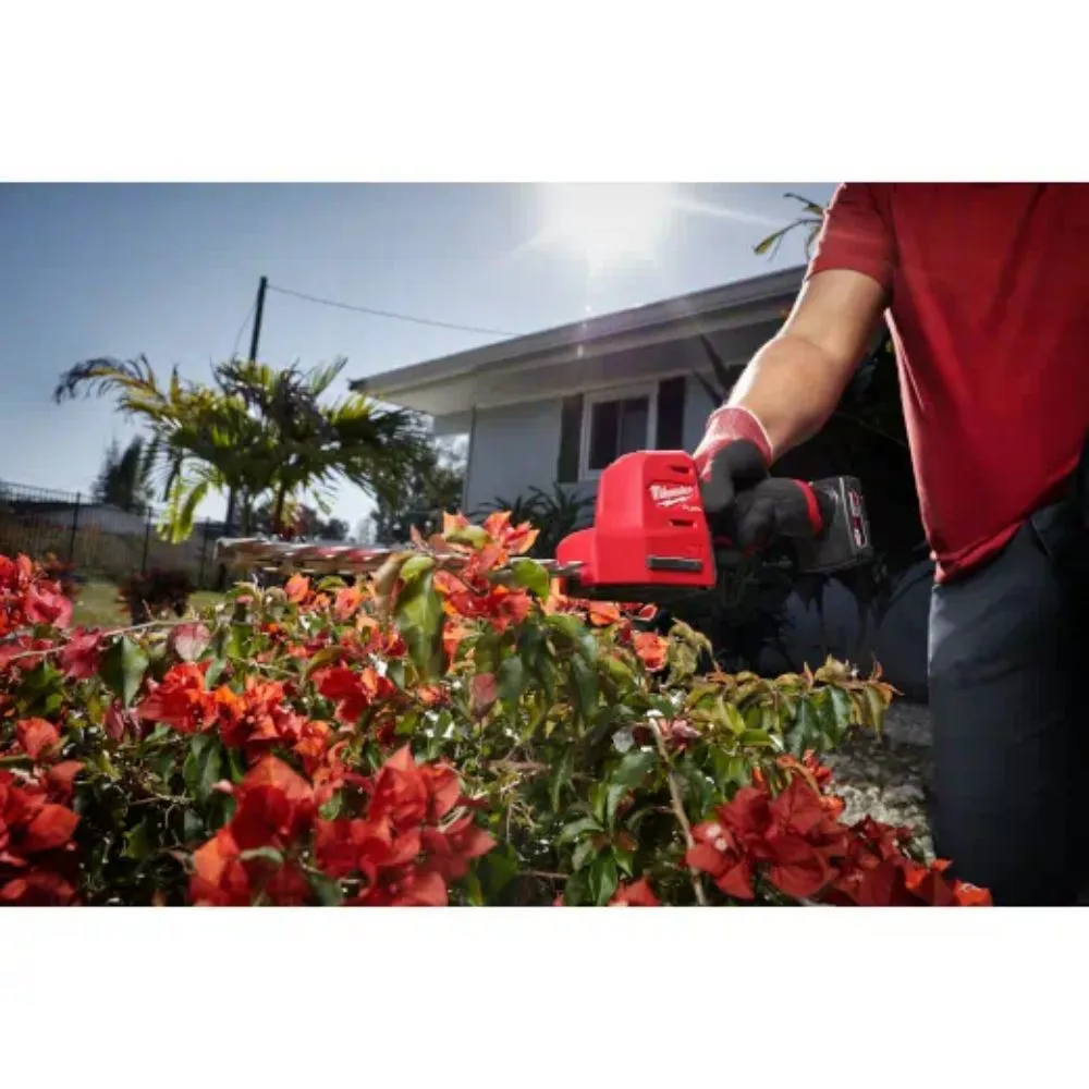 Milwaukee 2533-20 M12 FUEL 8" Hedge Trimmer