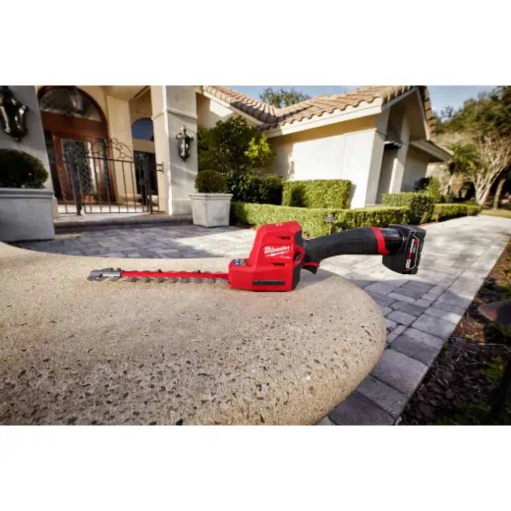 Milwaukee 2533-20 M12 FUEL 8" Hedge Trimmer