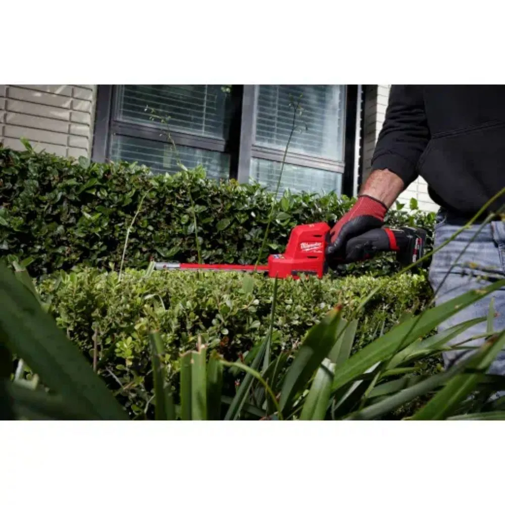 Milwaukee 2533-20 M12 FUEL 8" Hedge Trimmer