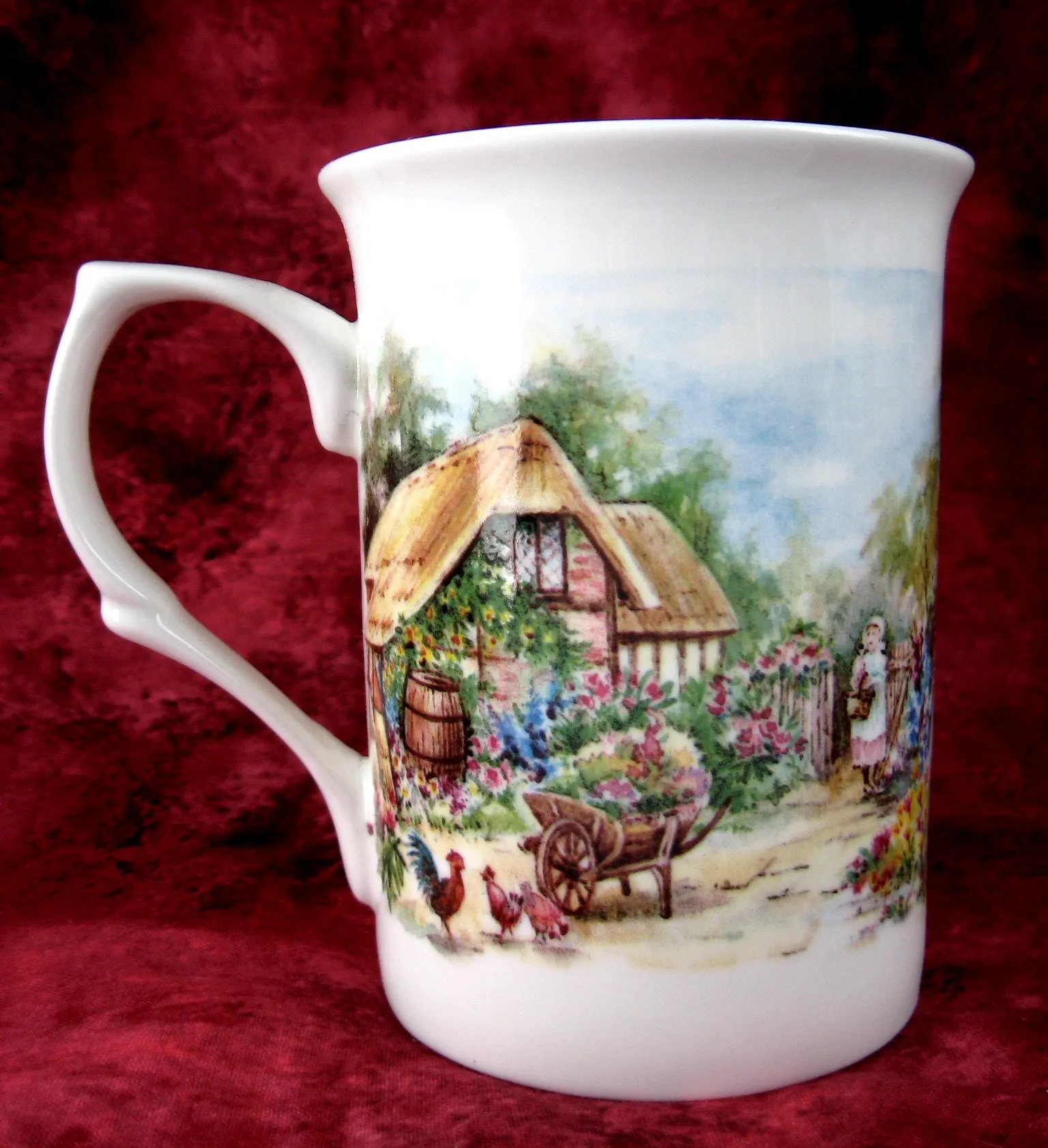 Mug English Thatched Cottage Cappers Cottage Anne Hathaways Bone China