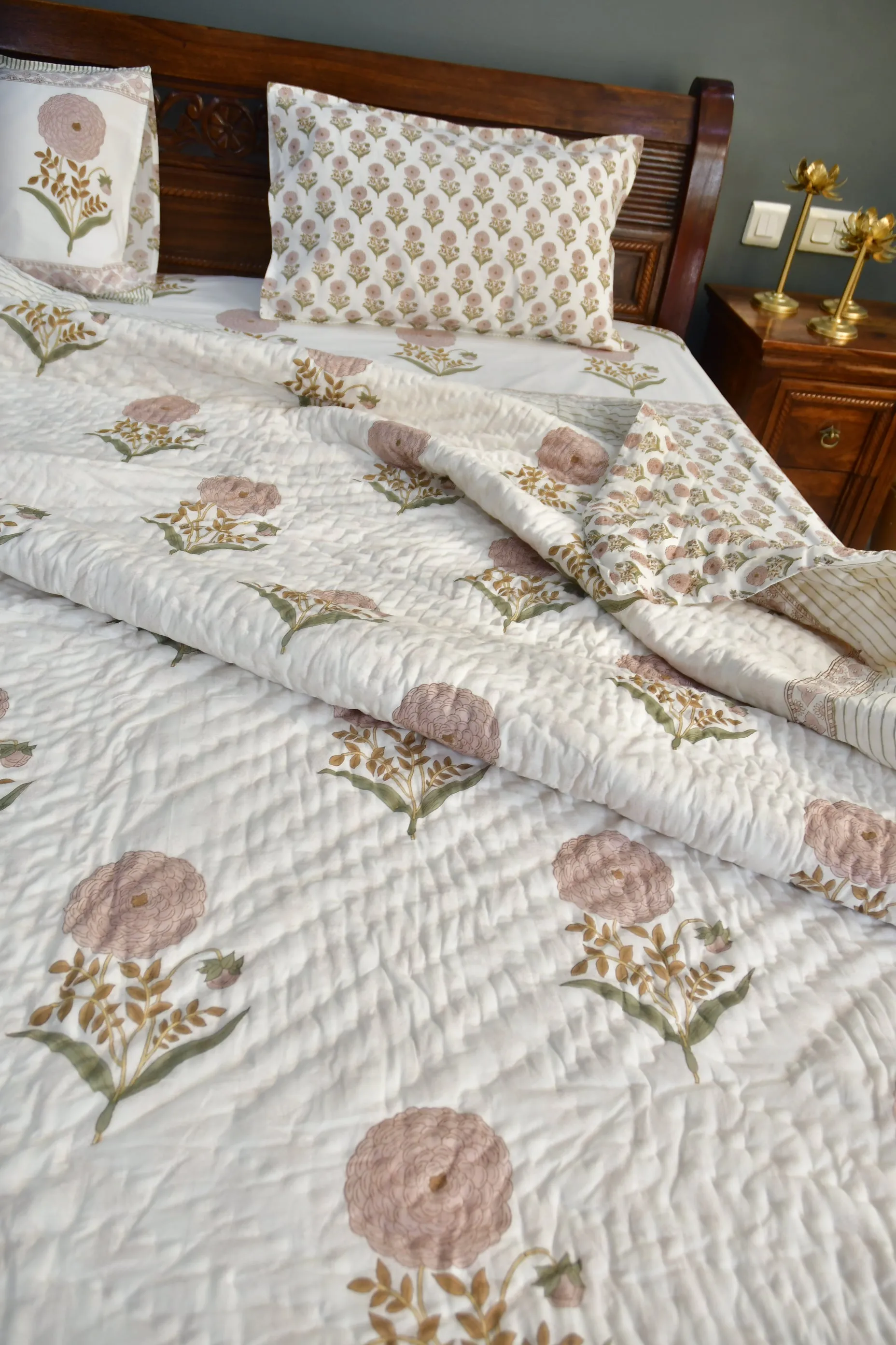 Pink Phool Dreamscape: Bedding set Hand-Blocked Floral Paradise