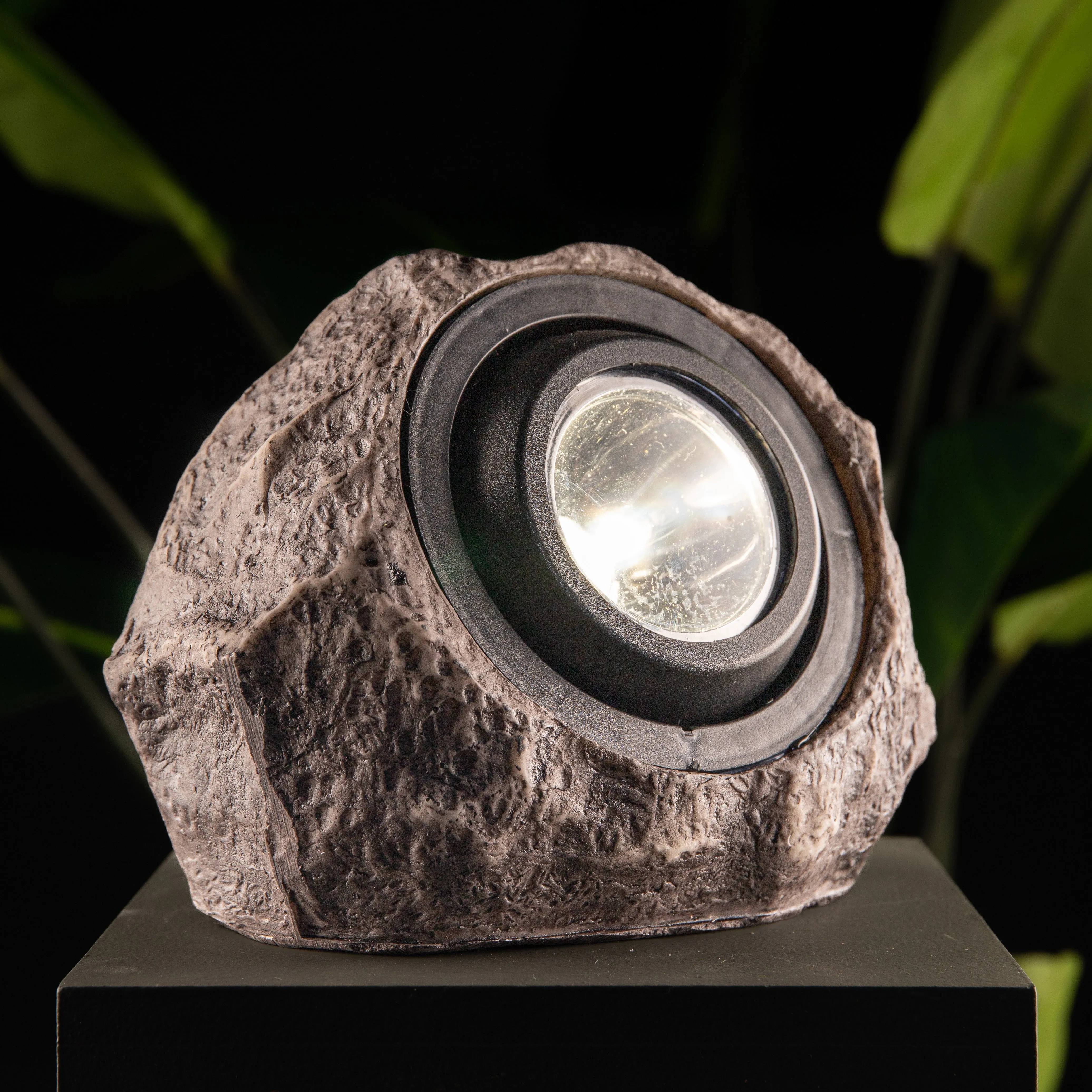 Smart Solar Jumbo Rock Light